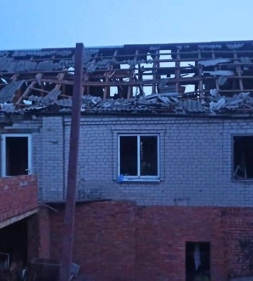 Окупанти вночі завдали ракетного удару по Дніпру: постраждали 8 осіб, серед них  діти. Фото
