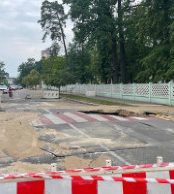 У Києві перекрили проїзд на частині вулиці Кричевського