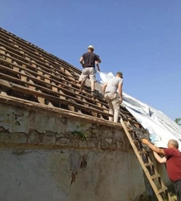 Перші бригади з Рівненщини вирушили відбудовувати Херсонщину