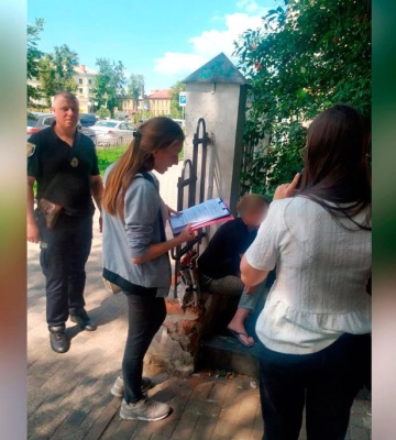 Представлялась працівницею соцслужб, або як у Полтаві шахрайка обкрадала пенсіонерів