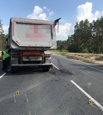 На Сарненщині вантажівка збила пішохода: він - у реанімації