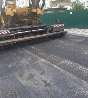 Підрядник переробить у Костополі асфальт за власний кошт
