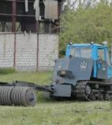 На базі трактора ХТЗ створили машину для розмінування