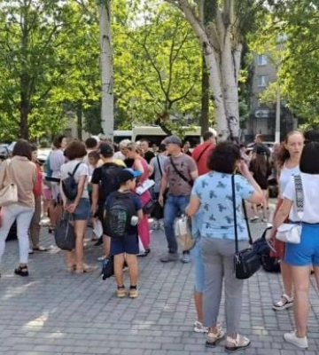 Из оккупированного Мелитополя вывозят детей и резко подорожал доллар 