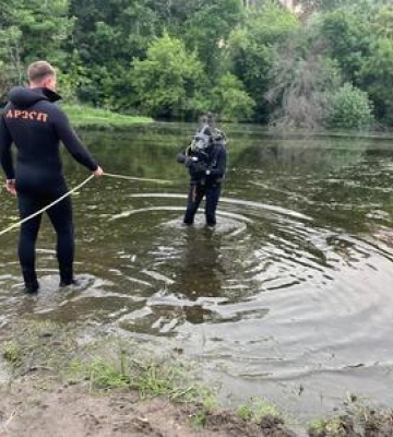 Рятувальники Полтавщини дістали з Псла тіла 32-річного чоловіка та 6-річного хлопчика