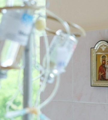 На Одещині госпіталізували чотирьох людей, які отруїлися рибою