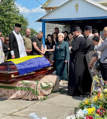 На Волині в один день провели в останню путь двох молодих Героїв - Олега Марчука та Володимира Кварцяна
