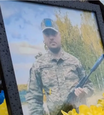 У Хмельницькій області парафіяни московського патріархату кричали «ганьба» родині загиблого Героя