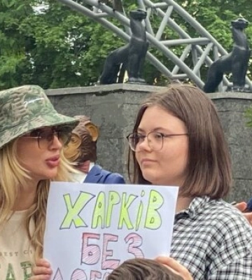 &quot;Хто тобі дав гроші?&quot;: Лобода приїхала в Харків та не повірила, що українці не хочуть її бачити