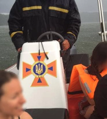 На Хмельниччині надзвичайники врятували п&#039;ятьох людей на річці Дністер