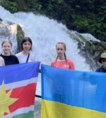 Скелі Довбуша: молодь з Вараша провела експедицію в гори