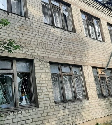 Россияне продолжают терроризировать жителей Донецкой области. В течение суток они ранили нескольких человек