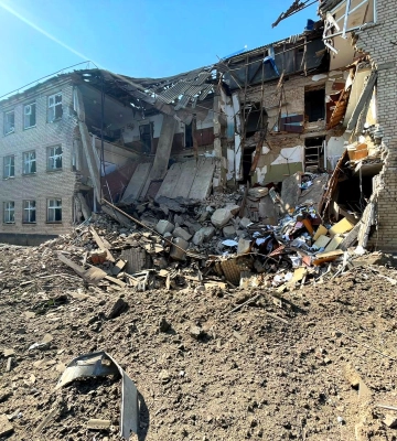 На Херсонщині ворог обстріляв цивільну та критичну інфраструктуру: поліція фіксує наслідки