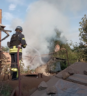 На Запоріжжі рятувальники ліквідували три пожежі, які виникли у результаті ворожої агресії
