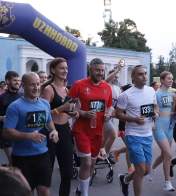Понад 90,5 тис. грн зібрали під час благодійного забігу Uzhhorod Night Run