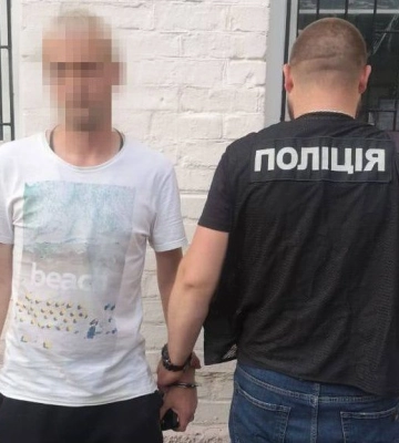 У столичному метро злодій обікрав жінку під час тренінгу з домедичної допомоги