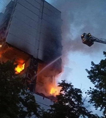 Взрыв в киевской многоэтажке: под завалами нашли тело погибшего