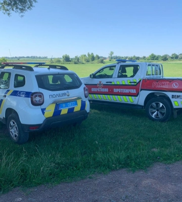 В Рівненському районі піротехніки обласного управління ДСНС знищили артилерійський снаряд часів Другої світової війни