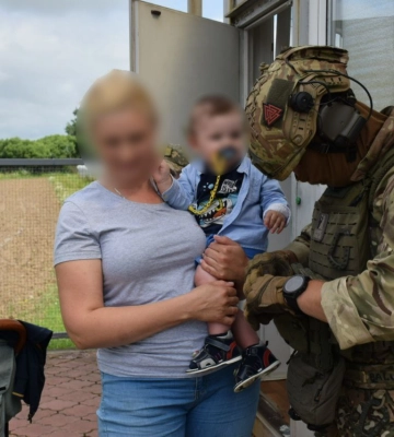 На Закарпатті правоохоронці викрили схему торгівлі дітьми
