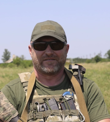Криворізького нацгвардійця на псевдо Ведик нагородили медаллю “Захиснику Вітчизни”