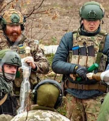 Пора міняти долари: у Луцьку волонтери оголосили про новий збір для військових