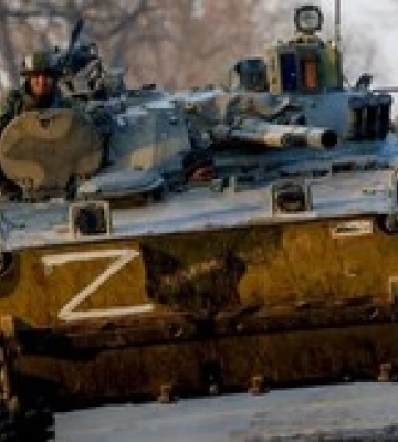 Россияне перебрасывают военную технику с левого берега Херсонщины в Крым – детали