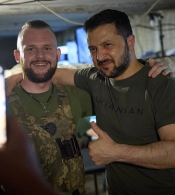 Зеленский наградил украинских военных на южном направлении