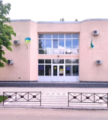 Помічник судді викрав електронний ключ судді, підробив рішення суду та надав його позивачу в обмін на гроші