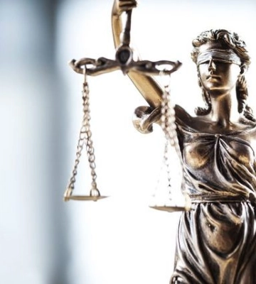 Суд на Черкащині виправдав чиновника, а в діях правоохоронців розгледів провокацію