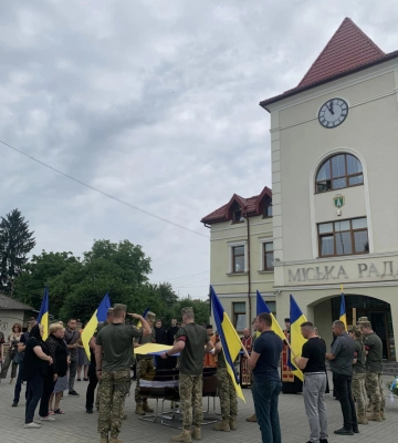 У Луцькій громаді попрощалися з загиблими військовослужбовцями