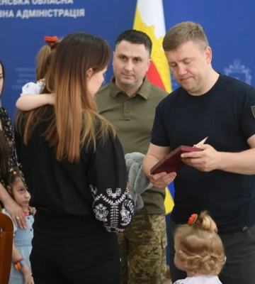 На Рівненщині родинам воїнів-прикордонників, які полягли в боях за Україну, вручили державні нагороди
