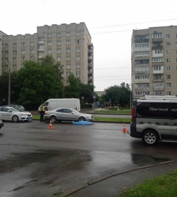 У Луцьку біля «Троянди» збили людину 