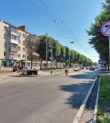 У Луцьку на проспекті Волі – нові дорожні знаки 