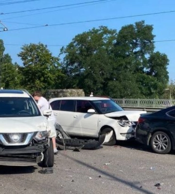 У Києві сталася масштабна ДТП: з’явилося відео