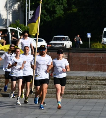 У Житомирі привітали учасників марафону «Я піднімаю прапор за Україну в НАТО!»