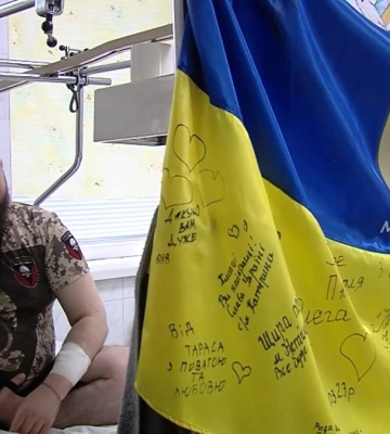 Просив гранати, аби підірватися разом з окупантами: У Рівному лікується військовий легендарної бригади "Чорні Запорожці" (ВІДЕО)