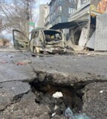 Армія РФ обстріляла житлові квартали Херсона. Поранені двоє людей