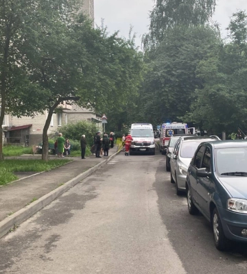 У Луцьку дівчина розбилася, впавши з багатоповерхівки