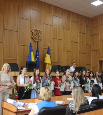 Підтримка військовослужбовців та перейменування вулиць: в Ужгороді відбулася сесія міськради