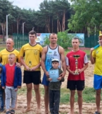 Ювілейна спартакіада: як пройшли змагання з пляжного волейболу Рівненської АЕС
