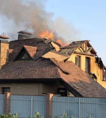 Ворог знову обстріляв Нікополь, є руйнування