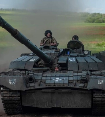 Понад 30 бойових зіткнень за добу: яка ситуація на фронті