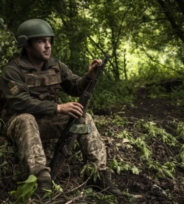 Тяжкі бої тривають на 4 напрямках, за добу відбулося понад 40 боєзіткнень, - Генштаб