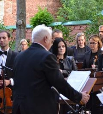 Симфонія літа: Полтавський академічний симфонічний оркестр завершив сезон концертом просто неба ФОТО