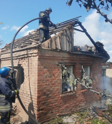 Впродовж доби рятувальники ліквідували 5 пожеж у прифронтових населених пунктах Запорізької області