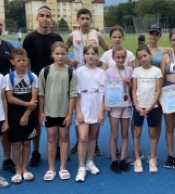 До Дня Конституції України свалявські легкоатлети привезли додому срібні та бронзові медалі