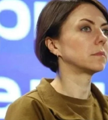 У Голій Пристані окупанти облаштовують склади награбованого майна і розбирають автівки на запчастини