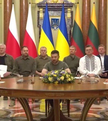 Зеленский встретился с президентами Польши и Литвы, видео