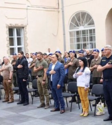 З нагоди Дня Конституції України в Ужгороді відзначил тих, хто наближає Україну до перемоги