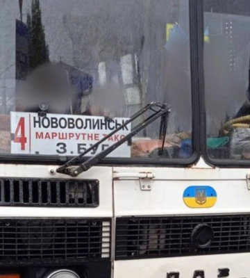 На Волині в маршрутці раптово помер чоловік